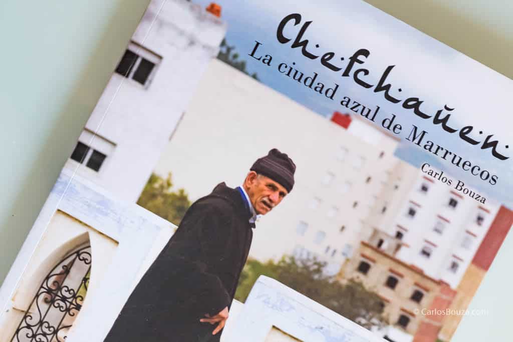 Portada del libro y del álbum fotográfico Chefchauen. La ciudad azul de Marruecos