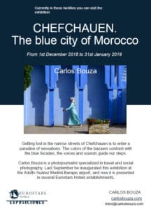 Cartel de la exposición de fotografía Chechauen. La ciudad azul de Marruecos en Oporto